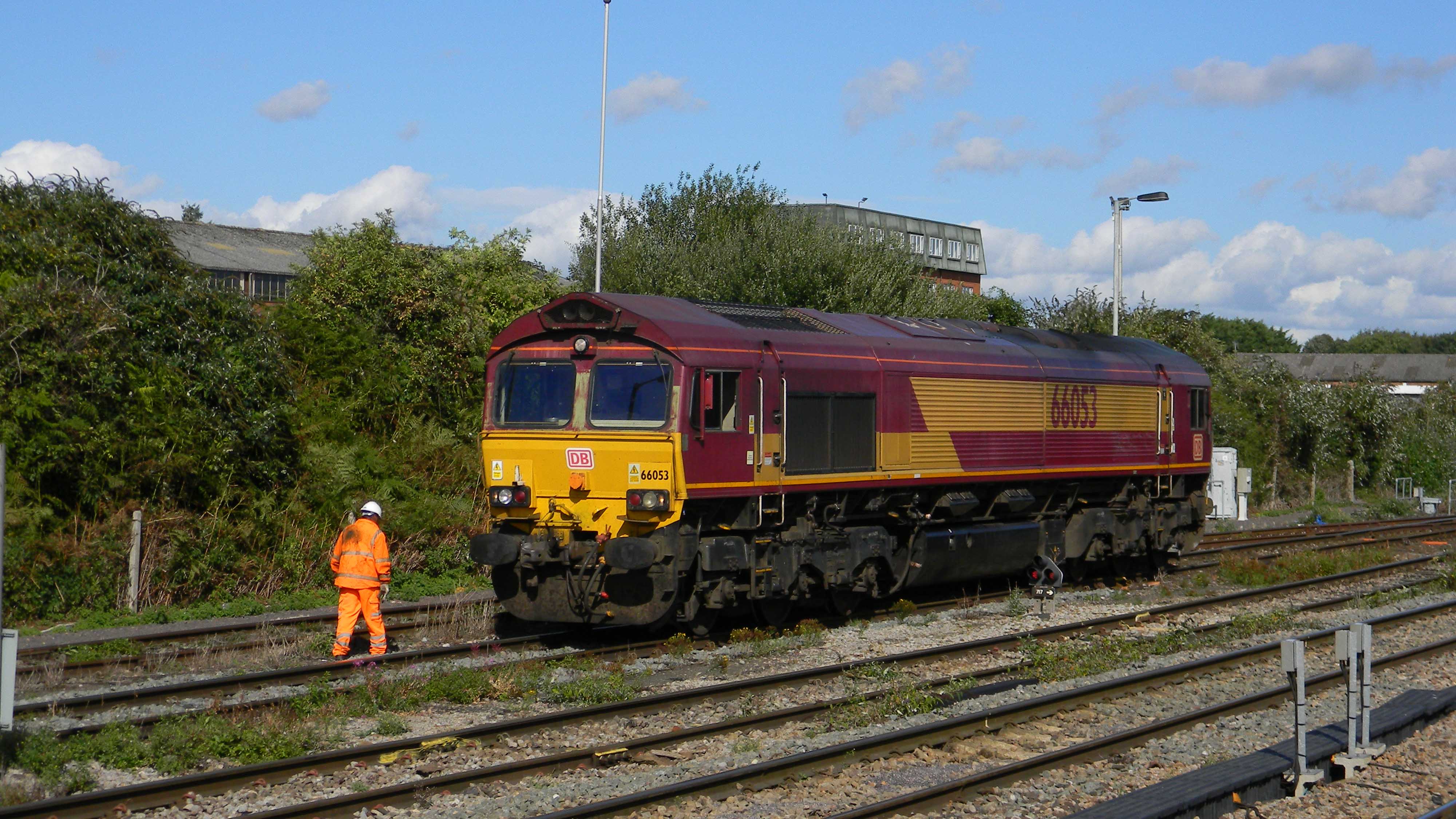 Westbury-Railfanning-Joe-Rogers-Class-66-EWS