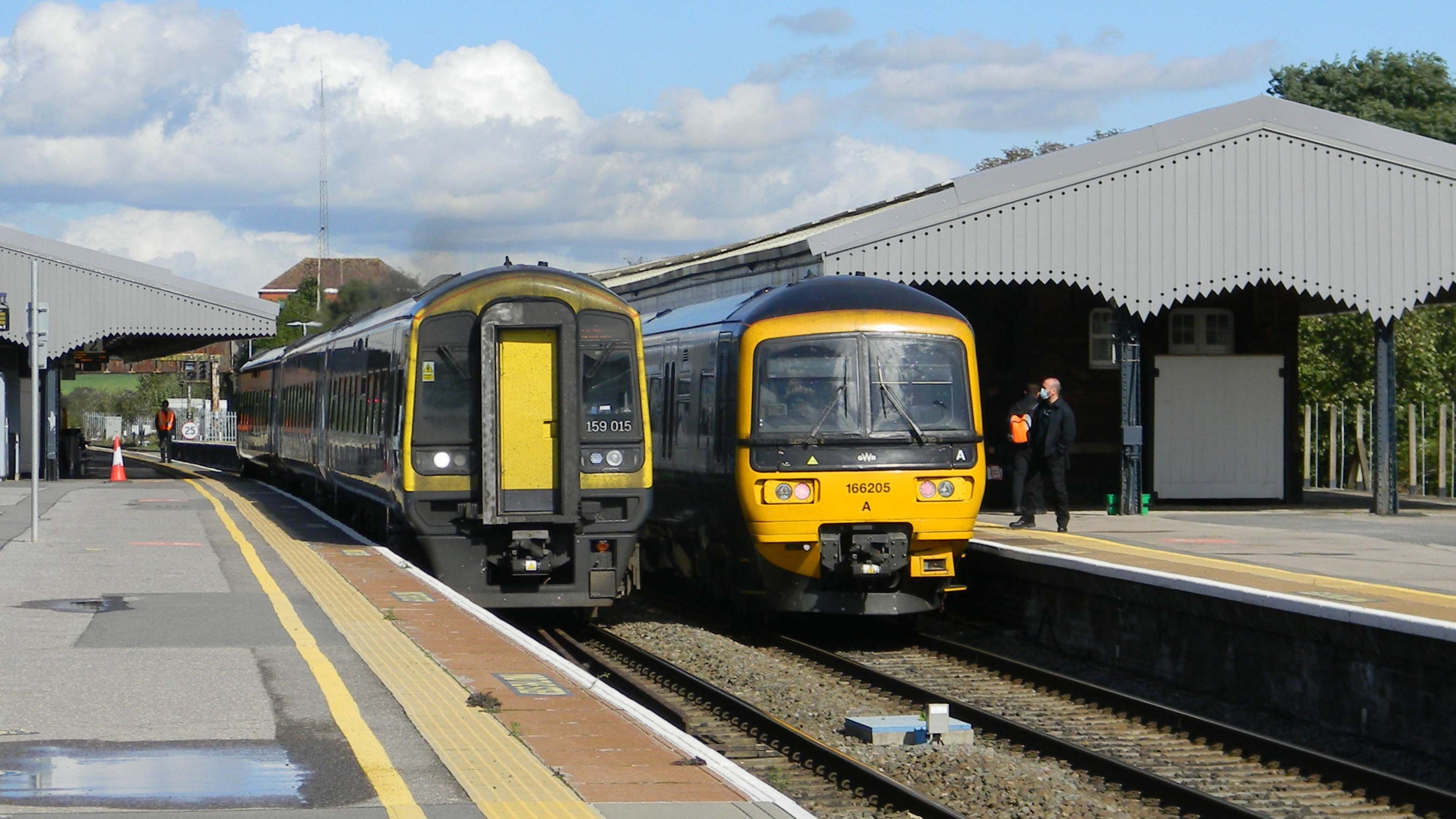 Westbury-Railfanning-Joe-Rogers-Class-159-Class-166